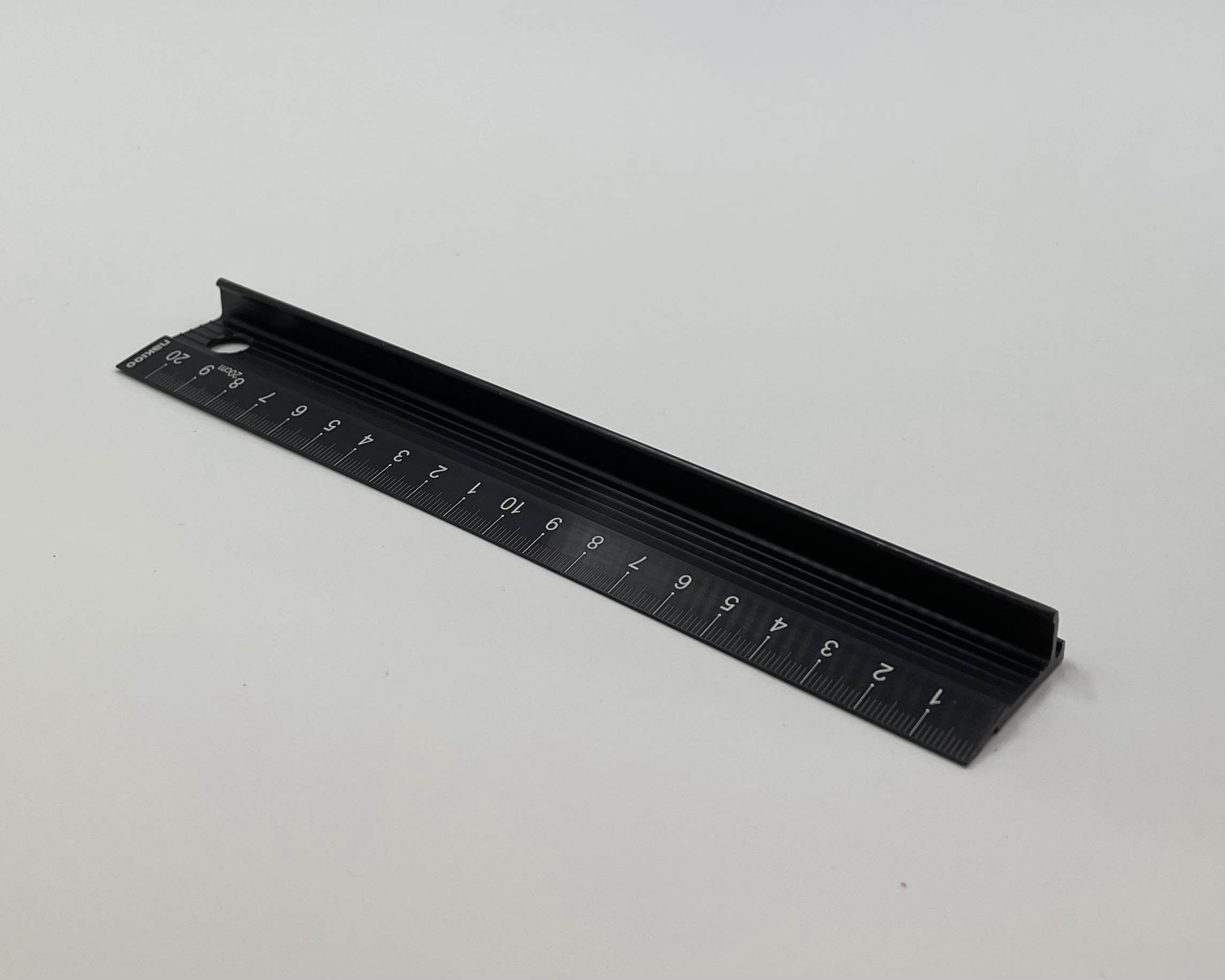 Anti Slip Ruler (Assorted Lengths) - Crafune