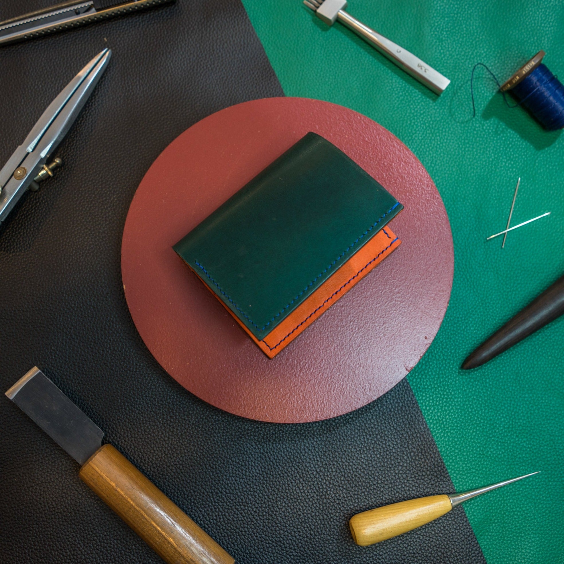 Minimalist Bi-fold Wallet - Crafune